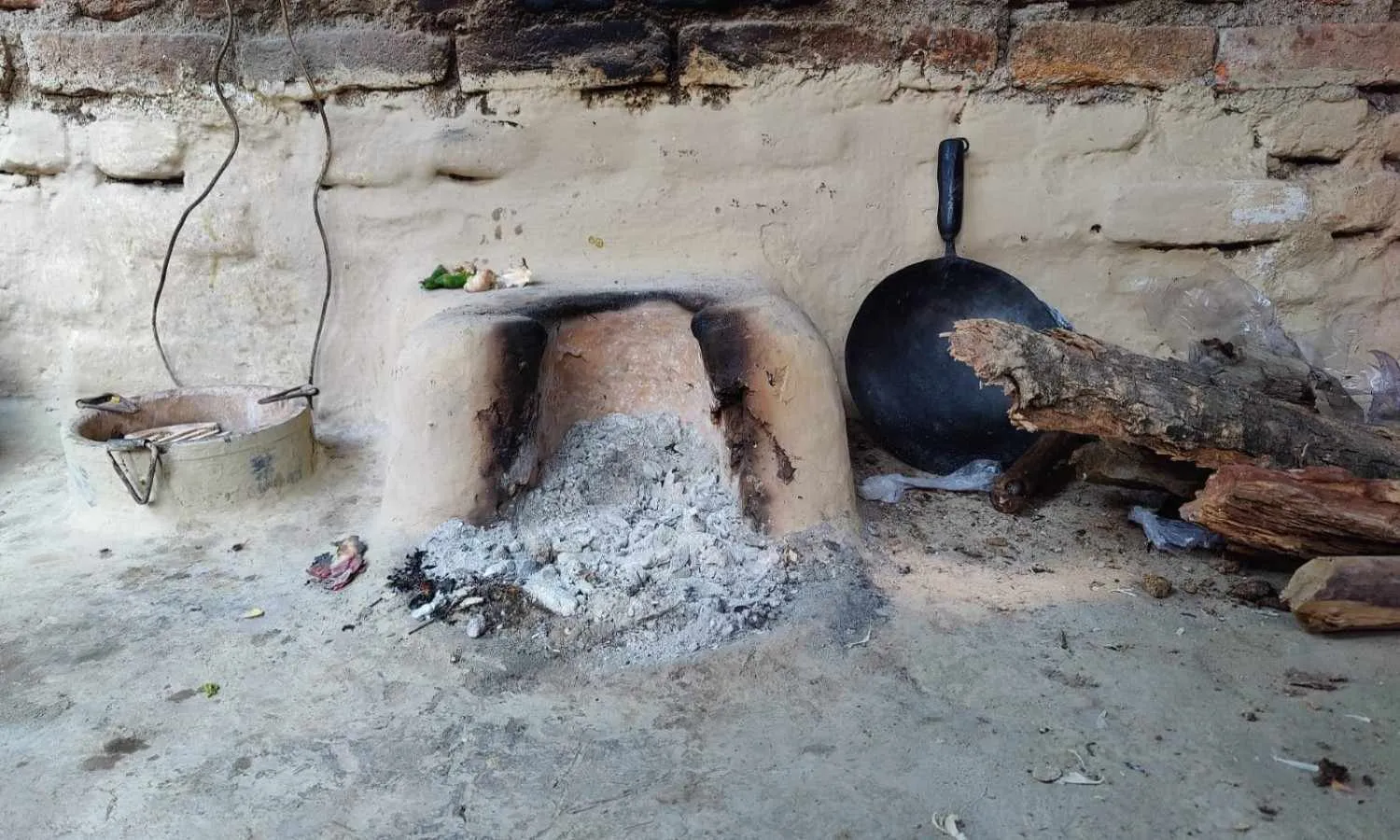 इंडियास्पेंड की पड़ताल: दूध, सब्जी, फल बंद किया तो किसी ने खाने में की कटौती, थाली पर भारी रहा साल 2023 इंडियास्पेंड की पड़ताल: दूध, सब्जी, फल बंद किया तो किसी ने खाने में की कटौती, थाली पर भारी रहा साल 2023