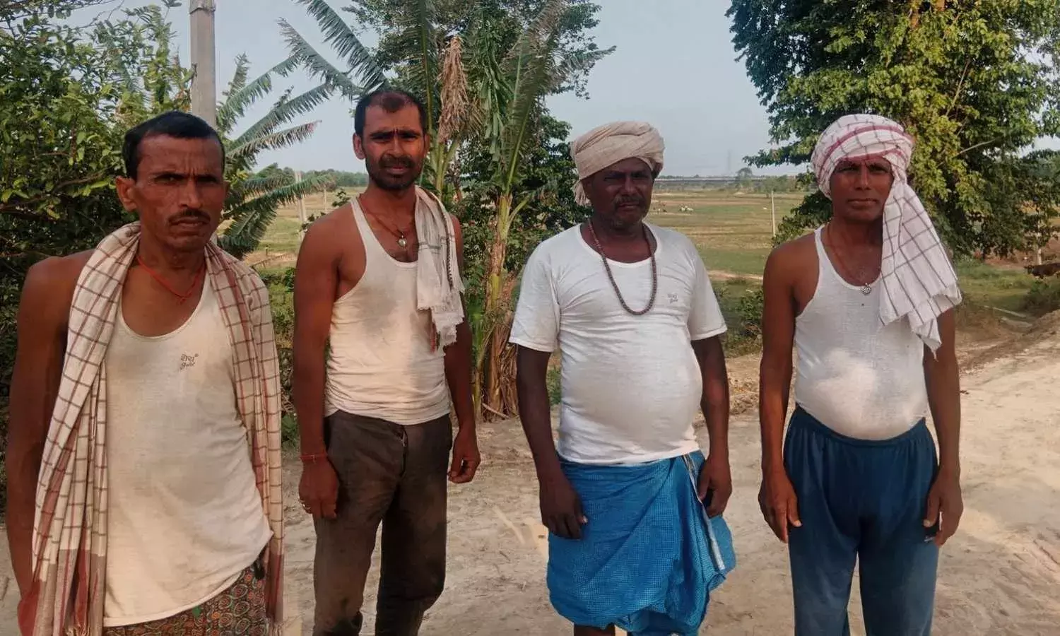 बिहार का आर्थिक पिछड़ापन: गरीबी, मौसमी पलायन और कृषि आधारित उद्योगों पर तालाबंदी बिहार का आर्थिक पिछड़ापन: गरीबी, मौसमी पलायन और कृषि आधारित उद्योगों पर तालाबंदी