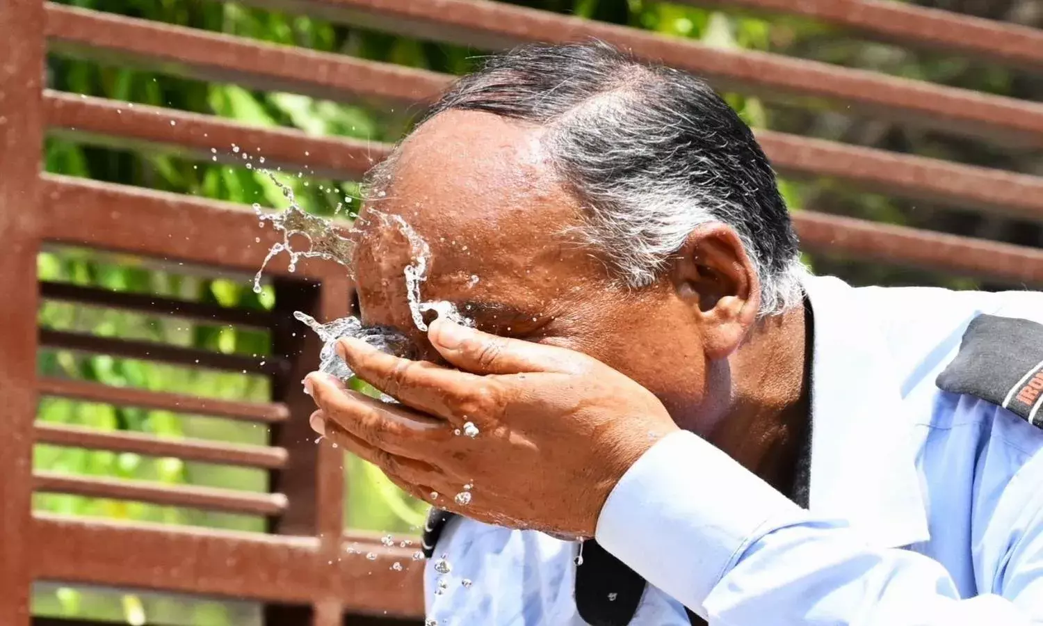 अत्यधिक गर्मी से न सिर्फ शरीर, दिमाग भी हो रहा प्रभावित अत्यधिक गर्मी से न सिर्फ शरीर, दिमाग भी हो रहा प्रभावित