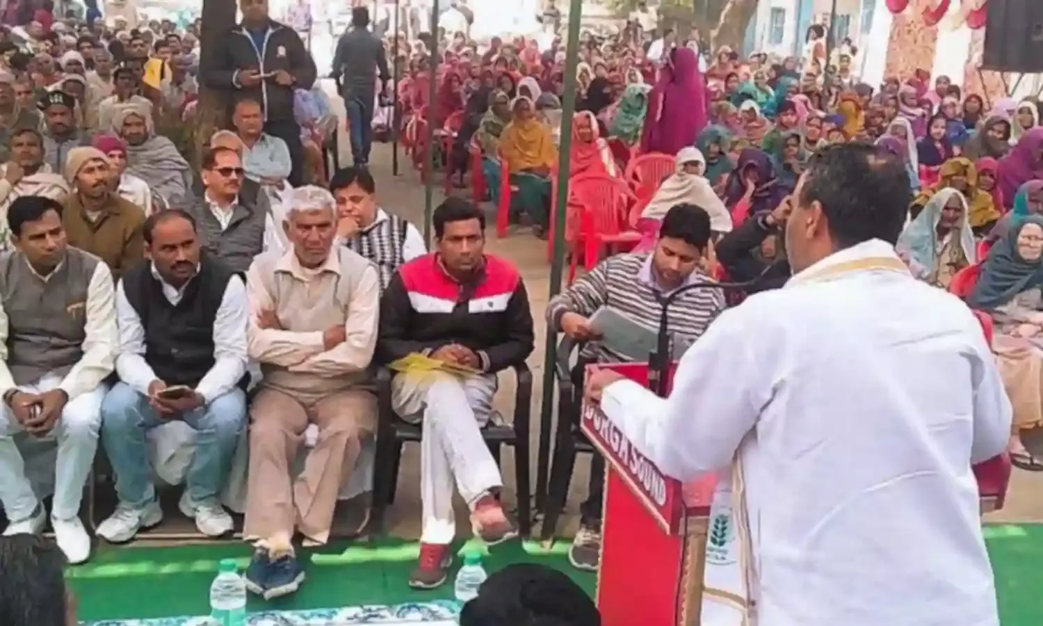 उत्तर प्रदेश की हिंदुत्व क्यारी में 2019 से परे देखते हैं युवा कट्टरपंथी