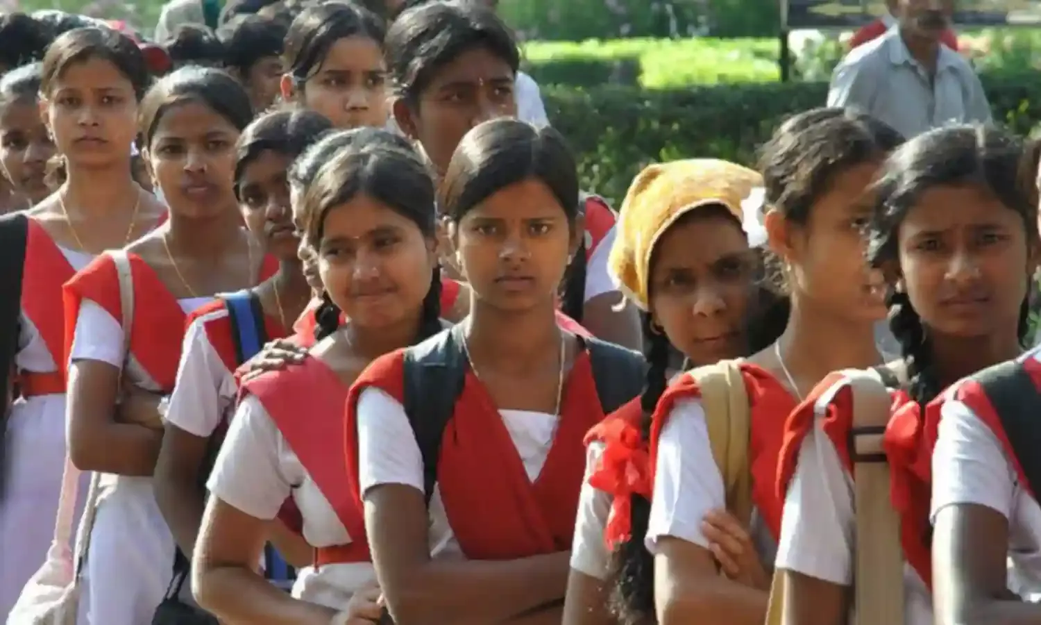 10 में से 7 भारतीय किशोर लड़कियां होना चाहती हैं ग्रैजुएट