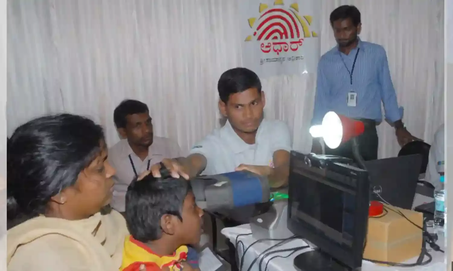 निजी कंपनियों और संगठनों के लिए आधार अनिवार्य नहीं