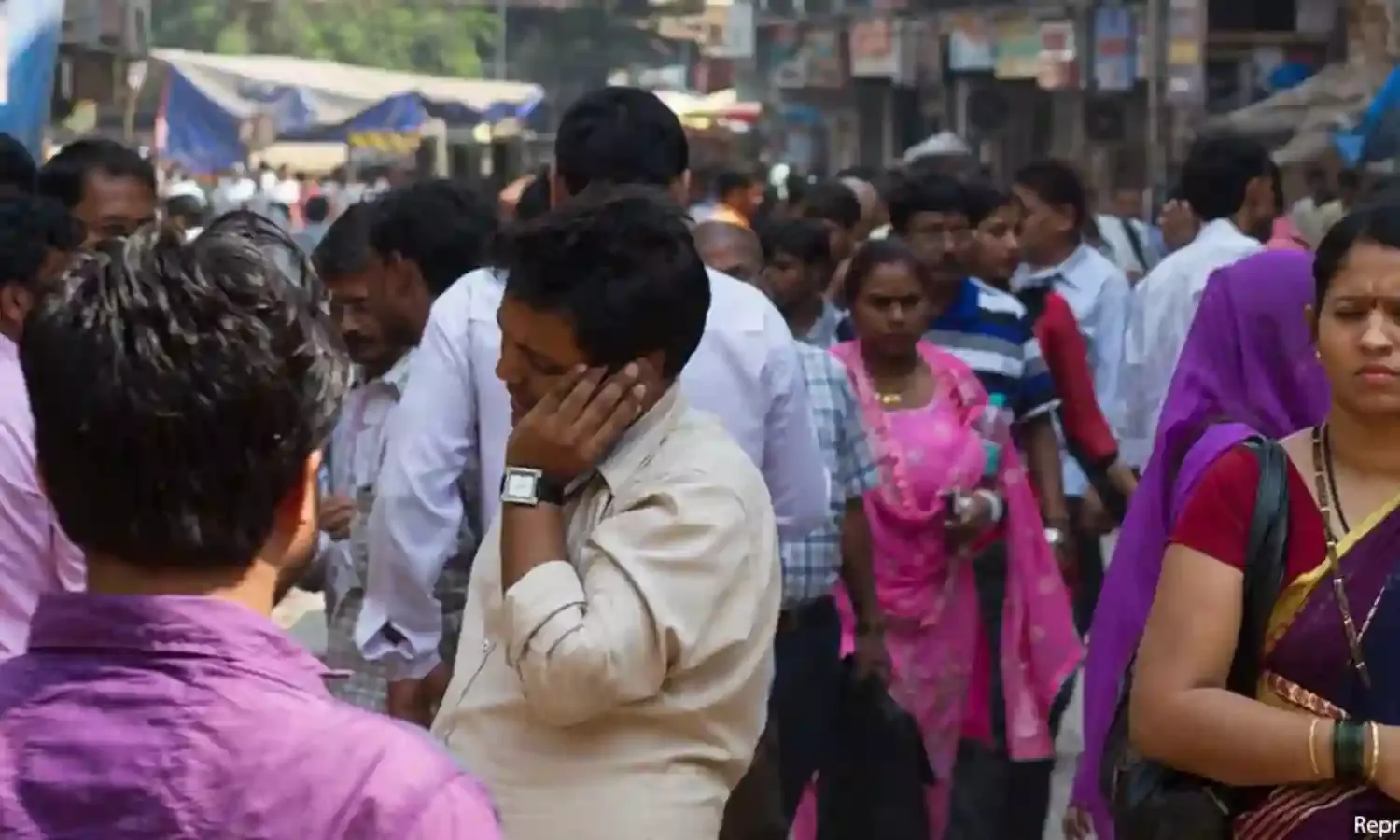 हिंदी बोलने वालों की संख्या में 10 करोड़ की बढ़ोतरी