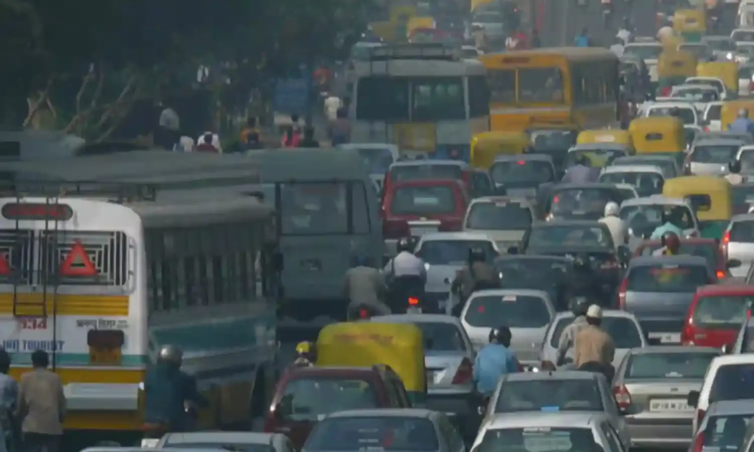 दिल्ली में विषाक्त वायु अब साल भर की समस्या