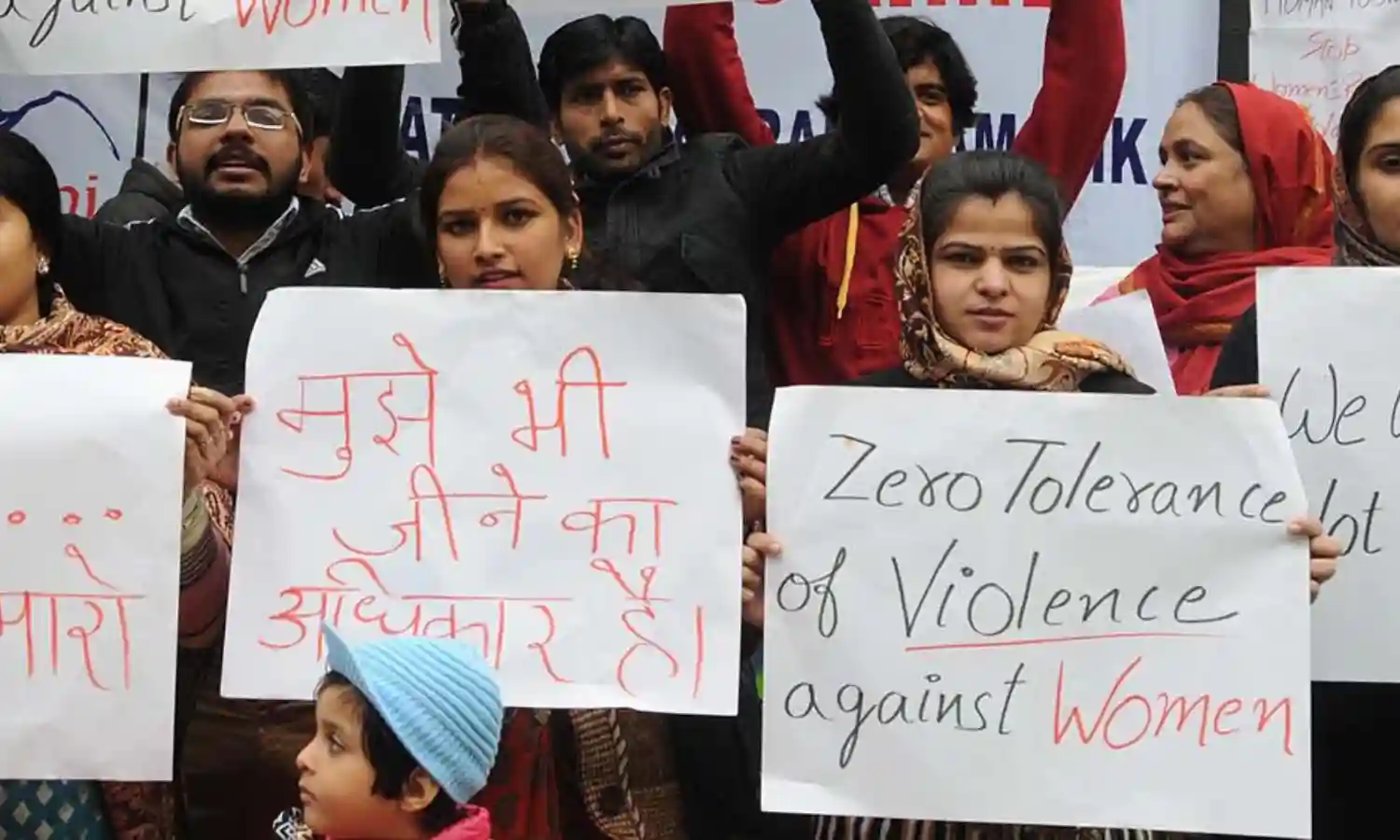 भारत में महिलाओं के विवाह में यौन अधिकारों के लिए प्रगतिशील रुख में गिरावट