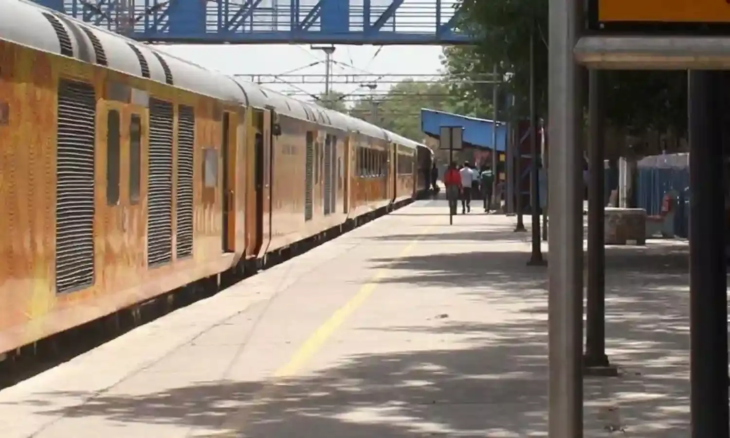 भारतीय रेलगाड़ियों में नए शौचालय सेप्टिक टैंक से बेहतर नहीं : आईआईटी अध्ययन