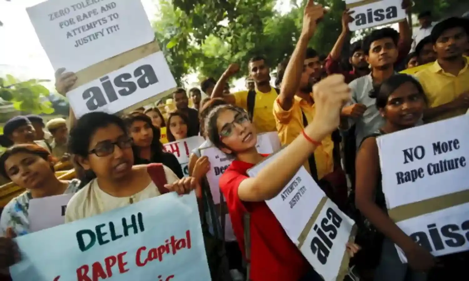 पिछले 5 वर्षों में दिल्ली में बलात्कार के मामलों में 277 फीसदी वृद्धि और सरकार की ओर से लाचार पहल
