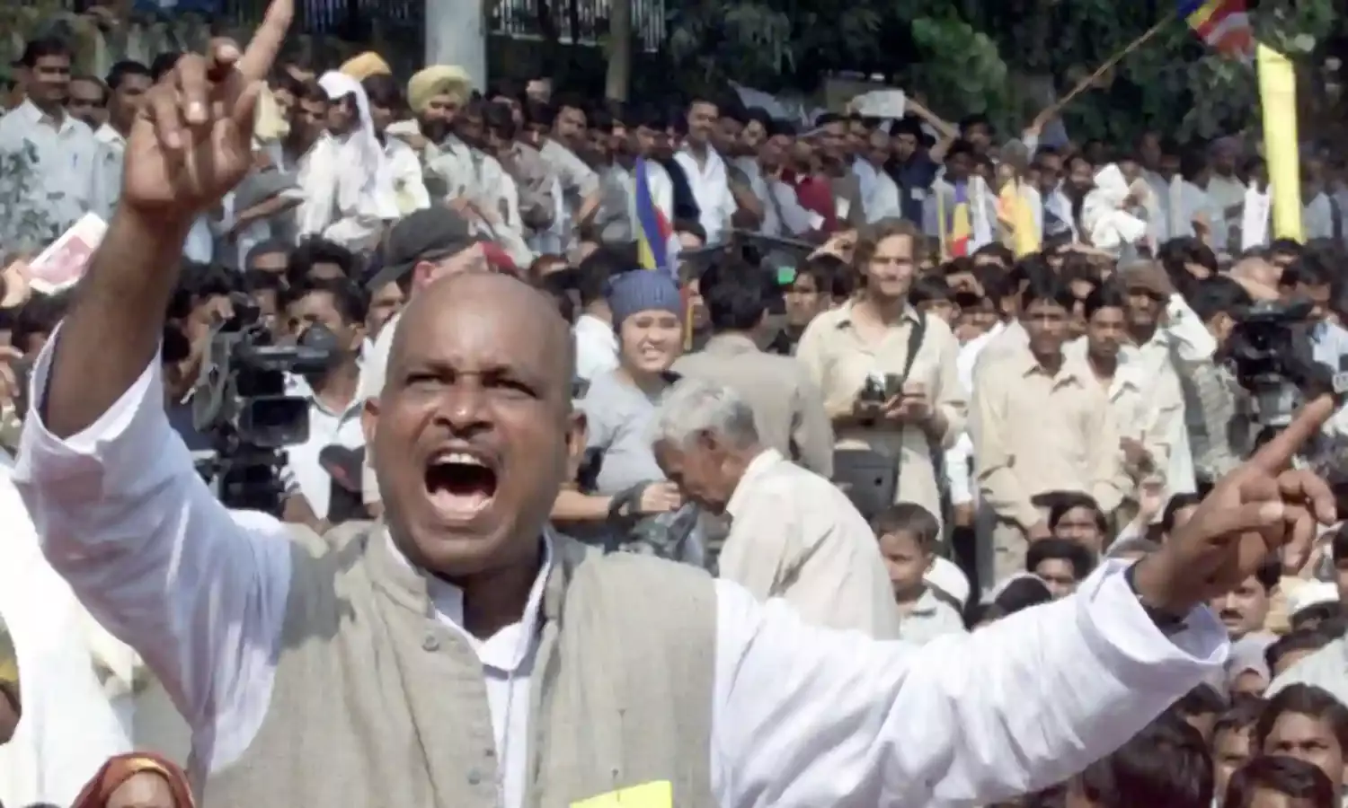 दलितों का बौद्ध धर्म अपनाना जारी, लेकिन परिवर्तन दर कम