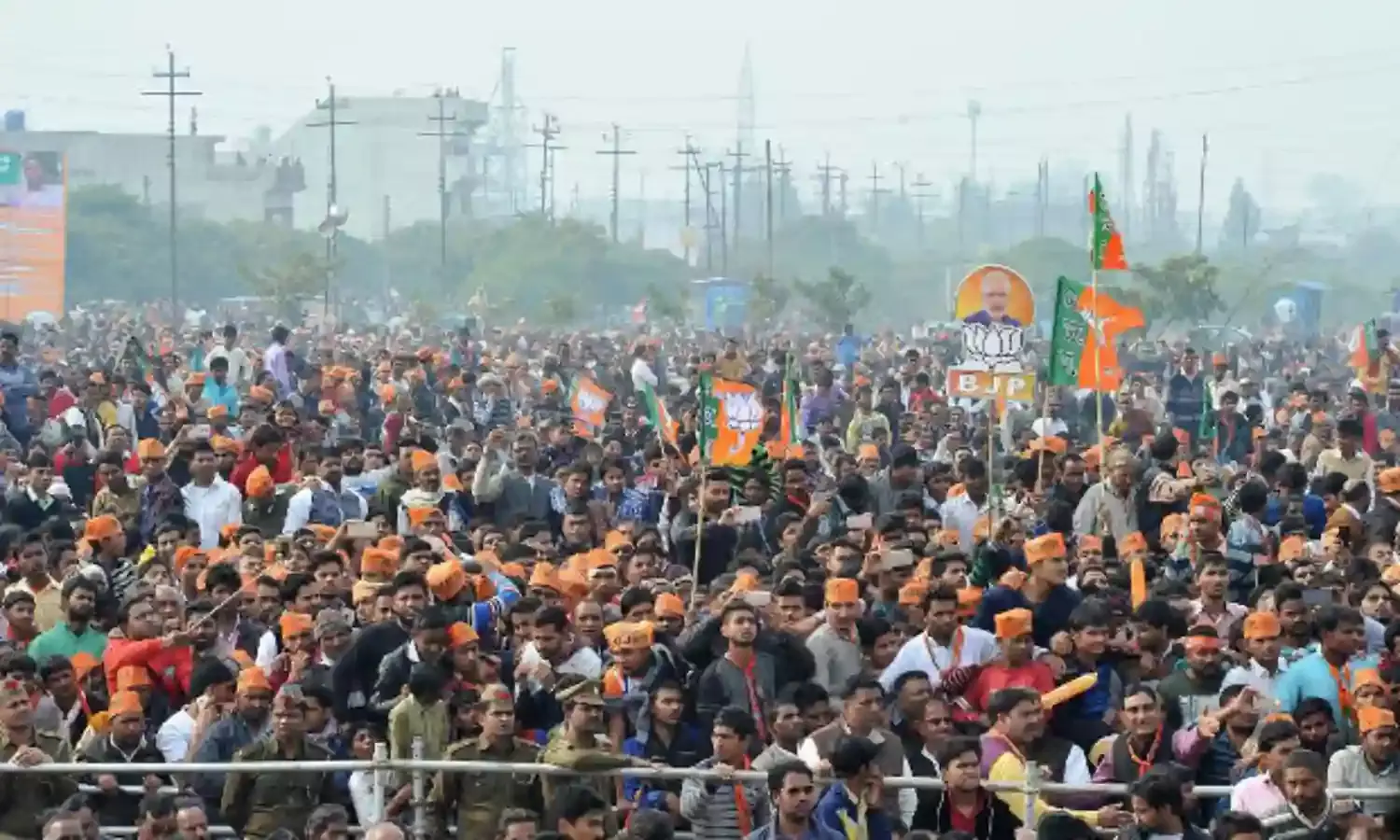 पांच दिन बचे हैं उत्तर प्रदेश चुनाव में, भाजपा के समर्थक ज्यादा, 40% मतदाता अभी भी दुविधा में