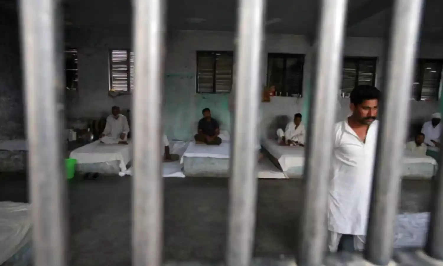 भारत में विचाराधीन कैदियों की संख्या कैरेबियाई देश बारबाडोस की आबादी के बराबर