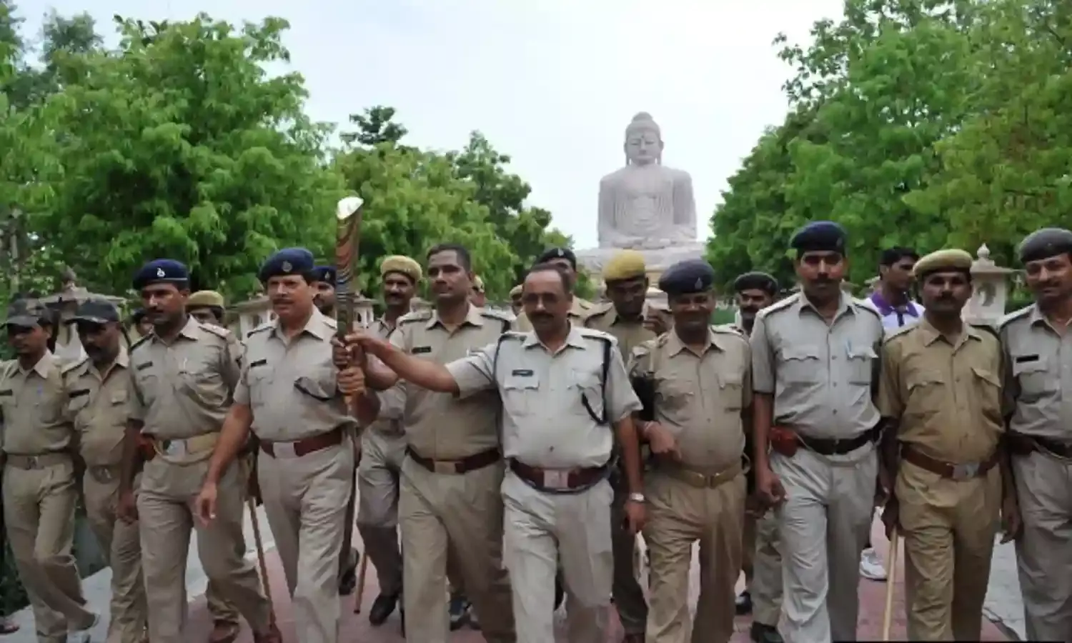 भारत में 500,000 पुलिसकर्मियों की कमी। क्या संख्या रखती है मायने?