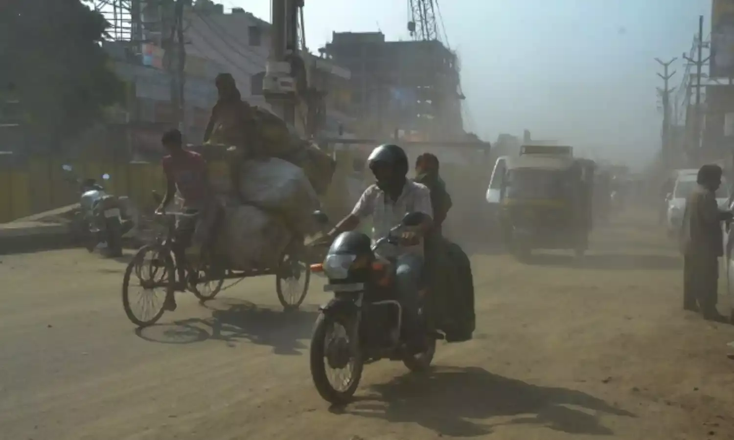 पटना की वायु गुणवत्ता सुरक्षित स्तर से 5 गुना ऊपर, दिल्ली से 2.5 गुना बद्तर
