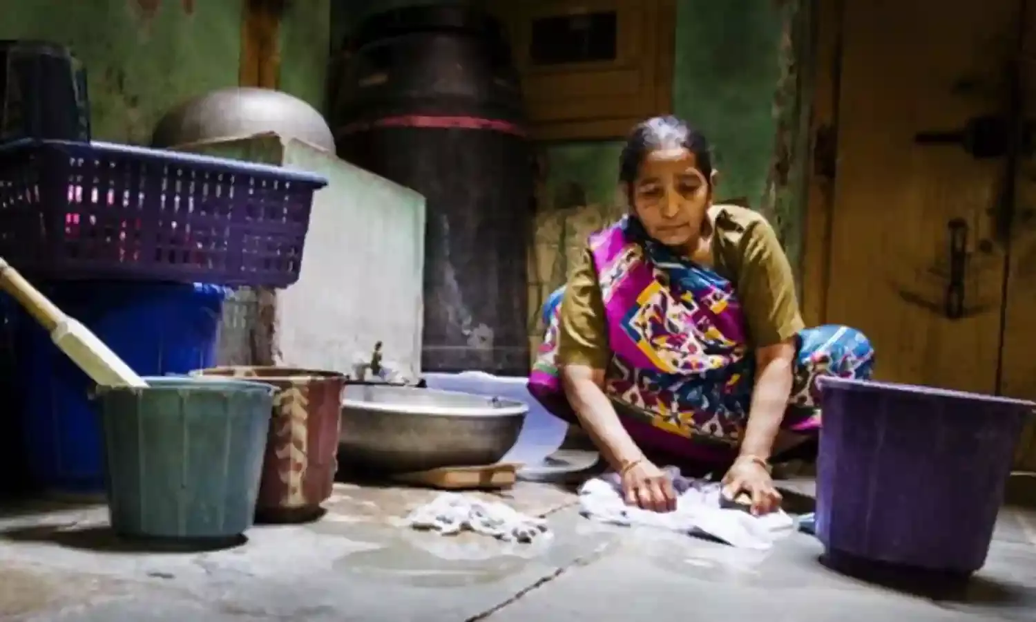 आत्मदाह और घरेलू हिंसा के बीच संबंध