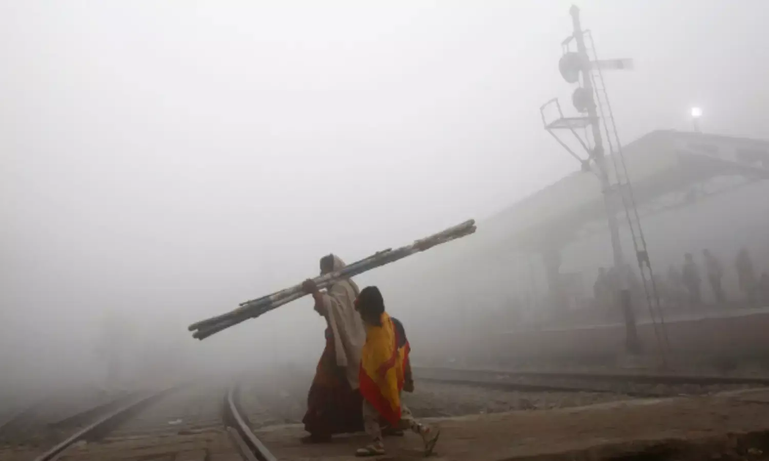 दिल्ली में वसंत ऋतु के साथ जाती है स्वच्छ वायु भी