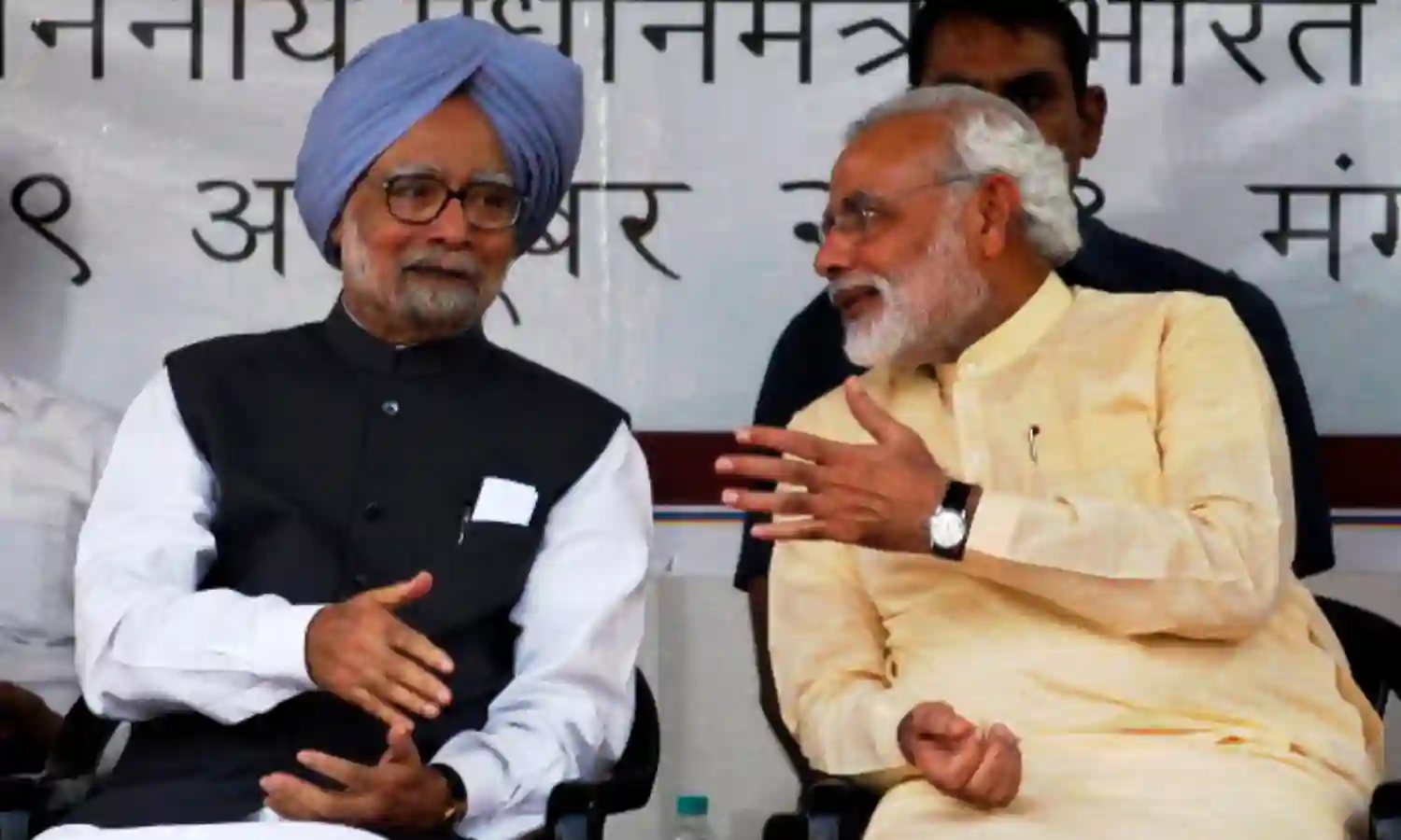 मोदी का पहला साल- कितना अलग मनमोहन से