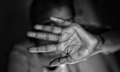 दोहरी हिंसा का शिकार यूपी की दलित महिलाएं दोहरी हिंसा का शिकार यूपी की दलित महिलाएं