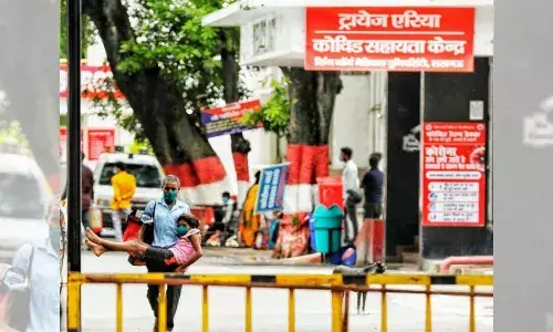 यूपी में एक लाख से अधिक बेड लेकिन एक बेड मिलना भी मुश्किल यूपी में एक लाख से अधिक बेड लेकिन एक बेड मिलना भी मुश्किल