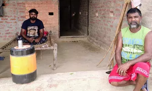 कोविड-19ः यूपी में प्रवासियों की वापसी जारी लेकिन स्क्रीनिंग और क्वारंटीन का पालन नहीं कोविड-19ः यूपी में प्रवासियों की वापसी जारी लेकिन स्क्रीनिंग और क्वारंटीन का पालन नहीं