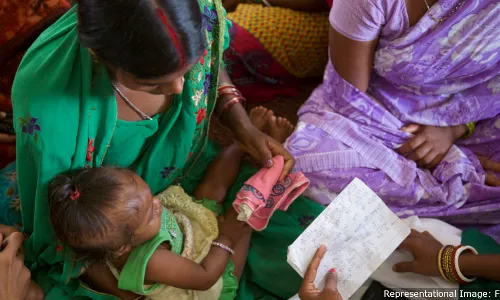 पांच साल से कम उम्र के 38% बच्चों के पास नहीं है जन्म प्रमाण पत्र पांच साल से कम उम्र के 38% बच्चों के पास नहीं है जन्म प्रमाण पत्र