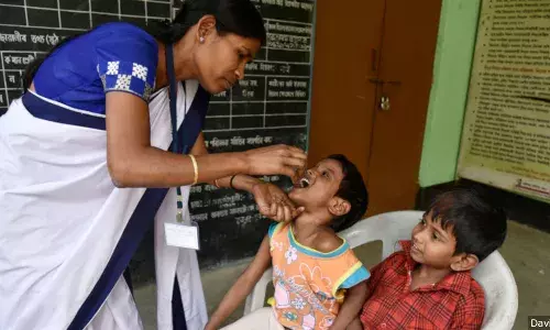 क्या टीकाकरण में पिछड़े उत्तर प्रदेश और बिहार की हालत सुधार पाएगा इंद्रधनुष 2.0? क्या टीकाकरण में पिछड़े उत्तर प्रदेश और बिहार की हालत सुधार पाएगा इंद्रधनुष 2.0?