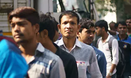 हजारों नौकरियों का नुकसान भारत के जनसांख्यिकीय लाभांश के लिए बढ़ते जोखिम का संकेत हजारों नौकरियों का नुकसान भारत के जनसांख्यिकीय लाभांश के लिए बढ़ते जोखिम का संकेत