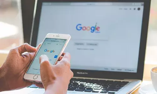 कैसे सरकारी एक्शन पर ऑनलाइन ध्यान आकर्षित या डायवर्ट होता है? कैसे सरकारी एक्शन पर ऑनलाइन ध्यान आकर्षित या डायवर्ट होता है?