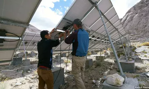 2022-23 तक भारत का विकेंद्रीकृत रीनूअबल कार्यबल हो सकता है दोगुना 2022-23 तक भारत का विकेंद्रीकृत रीनूअबल कार्यबल हो सकता है दोगुना