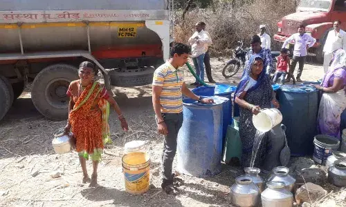 भारत के सबसे समृद्ध राज्य में जल्द आ गया सूखा और कृषि संकट भारत के सबसे समृद्ध राज्य में जल्द आ गया सूखा और कृषि संकट