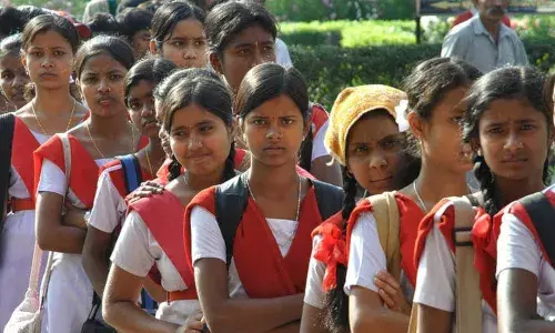 10 में से 7 भारतीय किशोर लड़कियां होना चाहती हैं ग्रैजुएट 10 में से 7 भारतीय किशोर लड़कियां होना चाहती हैं ग्रैजुएट