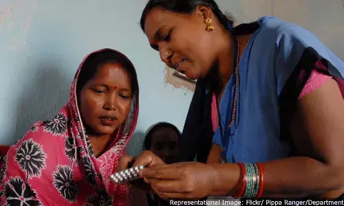 भारत के गांवों में पर्याप्त स्वास्थ्य कर्मी नहीं भारत के गांवों में पर्याप्त स्वास्थ्य कर्मी नहीं