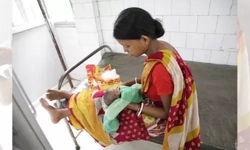 स्वास्थ्य में बेहतर प्रदर्शन करने वाले राज्यों में माताओं की कम मृत्यु स्वास्थ्य में बेहतर प्रदर्शन करने वाले राज्यों में माताओं की कम मृत्यु