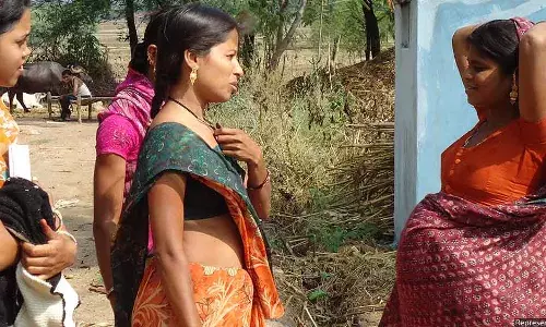 गर्भावस्था के दौरान 16 फीसदी महिलाओं की नहीं होती है देखभाल
