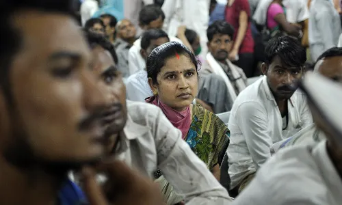 27 क्षेत्रीय केन्द्र , 300 अस्पताल, फिर भी मुंबई के अस्पताल तक कैंसर मरीजों की यात्रा जारी 27 क्षेत्रीय केन्द्र , 300 अस्पताल, फिर भी मुंबई के अस्पताल तक कैंसर मरीजों की यात्रा जारी