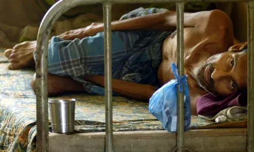 मुंबई में टीबी से होने वाली मौत पर सरकार और एनजीओ के बीच आंकड़ों का विवाद मुंबई में टीबी से होने वाली मौत पर सरकार और एनजीओ के बीच आंकड़ों का विवाद