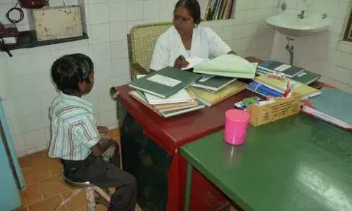 2 शहर, 4 डॉक्टर, और 90 दिन बाद पता चला कि भुवेका को टीबी है... क्या बाल टीबी रोगियों की यही है कहानी? 2 शहर, 4 डॉक्टर, और 90 दिन बाद पता चला कि भुवेका को टीबी है... क्या बाल टीबी रोगियों की यही है कहानी?