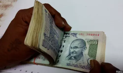 2007 में जितना काला धन बाहर गया, उससे जुड़ सकती थीं भारत की नदियां 2007 में जितना काला धन बाहर गया, उससे जुड़ सकती थीं भारत की नदियां