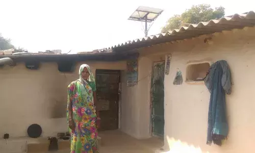 उत्तर प्रदेश के पास बिजली है, फिर भी उत्तर प्रदेश के लोग अंधेरे में हैं!