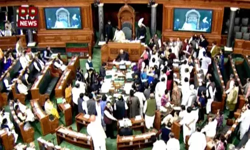 लोकसभा के काम-काज में 92 घंटे के अवरोध की लागत 144 करोड़ रुपए लोकसभा के काम-काज में 92 घंटे के अवरोध की लागत 144 करोड़ रुपए