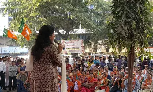 नोटबंदी की मार, फिर भी चुनाव में बीजेपी का जलवा बरकरार नोटबंदी की मार, फिर भी चुनाव में बीजेपी का जलवा बरकरार