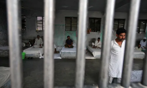 भारत में विचाराधीन कैदियों की संख्या कैरेबियाई देश बारबाडोस की आबादी के बराबर भारत में विचाराधीन कैदियों की संख्या कैरेबियाई देश बारबाडोस की आबादी के बराबर