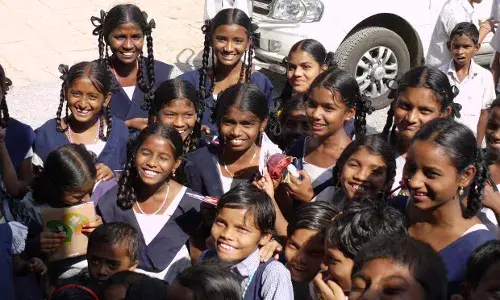 दसवीं के बाद 47 मिलियन भारतीय युवा स्कूल से ड्रॉप आउट दसवीं के बाद 47 मिलियन भारतीय युवा स्कूल से ड्रॉप आउट