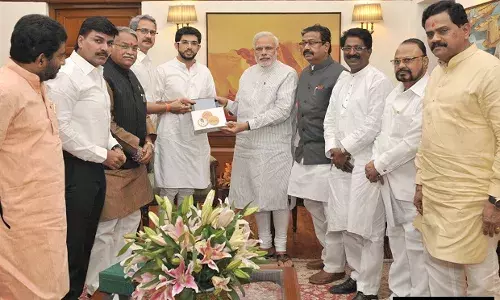 संसद में अधिक सवाल पूछने वाले भाजपा के सहयोगी पार्टी शिवसेना से संसद में अधिक सवाल पूछने वाले भाजपा के सहयोगी पार्टी शिवसेना से