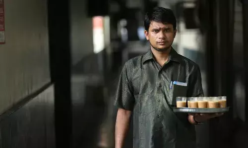 90 करोड़ भारतीय 2 कमरे या छोटे मकानों में रहते हैं