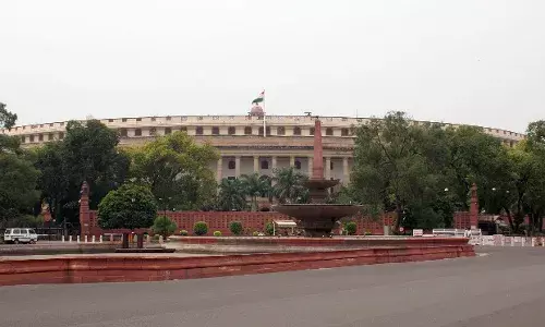 मंत्रालयों द्वारा संसद में दिए गए आश्वासन में से आधे अपूर्ण