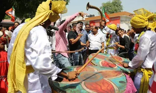 12 भाजपा राज्य अब शासन करेंगे 52 करोड़ लोगों पर 12 भाजपा राज्य अब शासन करेंगे 52 करोड़ लोगों पर