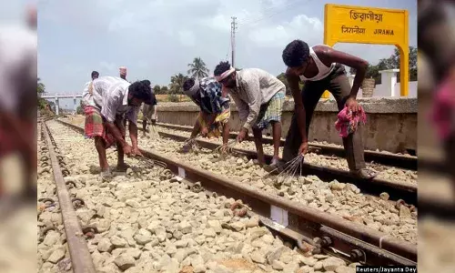 असम को छोड़ कर, पूर्वोत्तर में है मुंबई रेलवे ट्रैक की 59% लंबाई असम को छोड़ कर, पूर्वोत्तर में है मुंबई रेलवे ट्रैक की 59% लंबाई