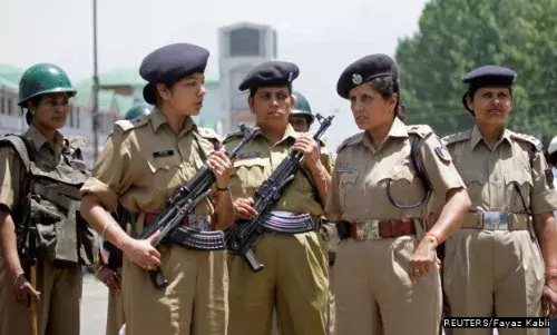 पुलिस बल में महिलाओं की संख्या में वृद्धि: कितना हो रहा है फायदा? पुलिस बल में महिलाओं की संख्या में वृद्धि: कितना हो रहा है फायदा?