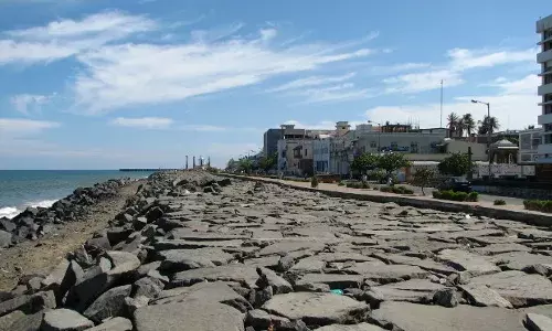 भारत के 45% तटीय क्षेत्रों में कटाव का खतरा भारत के 45% तटीय क्षेत्रों में कटाव का खतरा