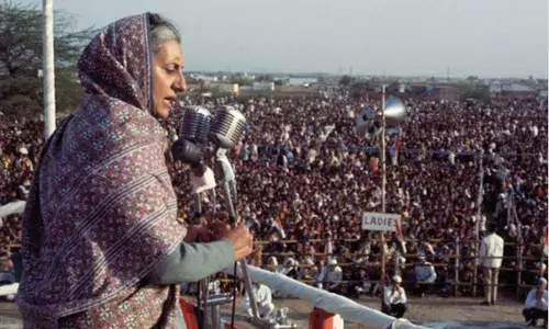90% हिंदी वोटर ने किया इंदिरा गांधी की तकदीर का फैसला 90% हिंदी वोटर ने किया इंदिरा गांधी की तकदीर का फैसला