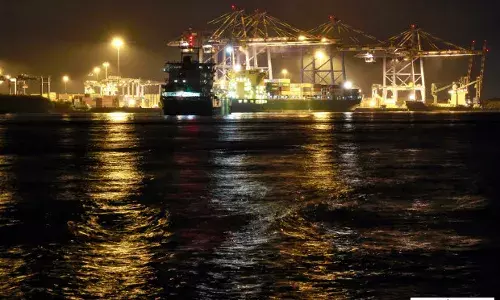 बंदरगाहों की स्थिति बदतर – सागरमाला परियोजना काफी नहीं